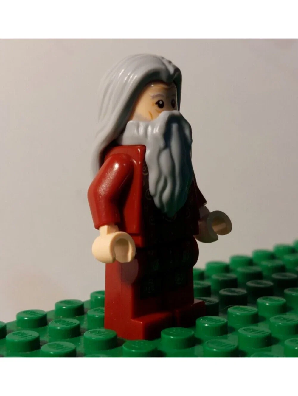 ALBUS DUMBLEDORE in Dark Red Robe from Lego Hogwarts Great Hall MINI-FIGURE ONLY